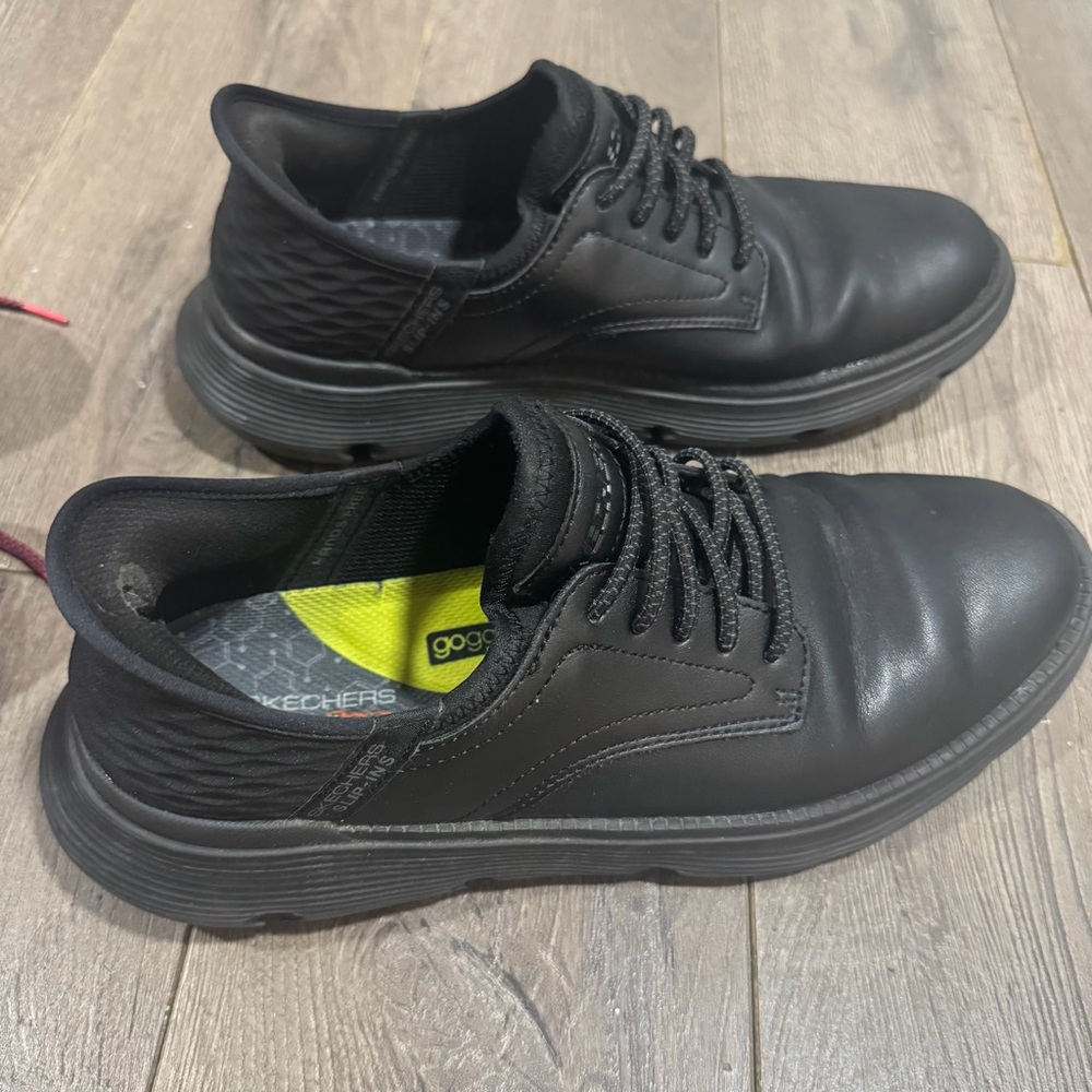 Skechers Men's Black Sneakers